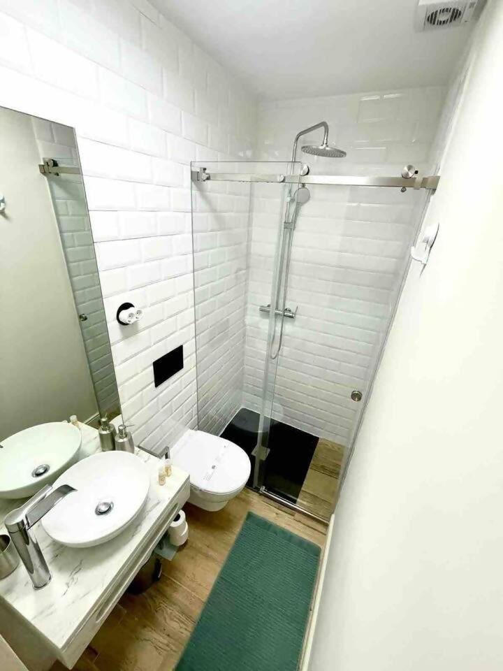 Chiado Brand New Amazing In Lisbon Apartment Bagian luar foto